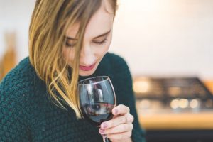 featured image 7 Important Things You Should Know About Wine When to drink 300x200 - featured-image---7-Important-Things-You-Should-Know-About-Wine---When-to-drink